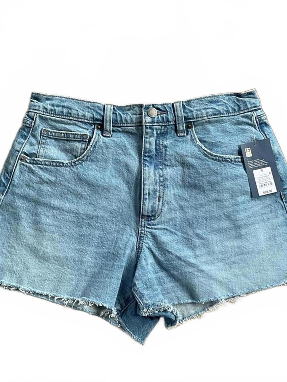 NWT Universal Thread Hi rise 90’s Denim Shorts  Size 8